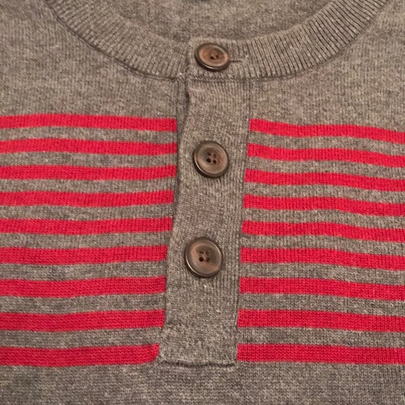 Banana Republic Men’s Gray & Red Large Sweater - Picture 9 of 11